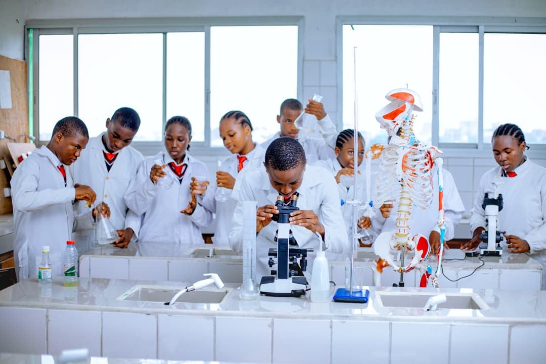 Laboratoire scientifique de l'école